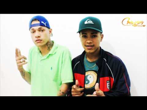 MC Mãozinha e MC Pezinho - Atraquei no Baile ( DJ Menor ) Lançamento 2015