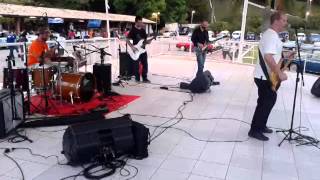 Rock n' Roll Music To The World