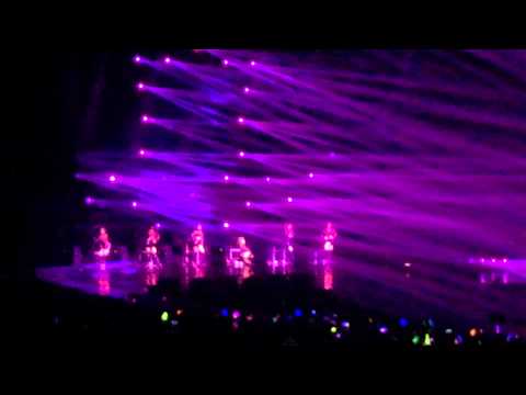 150517 FNC Kingdom in Hong Kong AOA - perf intro