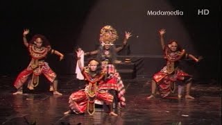 Download lagu Sendra Tari Wilunateng Girah -  UJI KOMPETENSI TARI 2016 SMKN 12 SURABAYA mp3