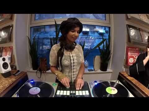 LIVE! AT THE LAB w/ Nabihah Iqbal - DJ Set at Turntable Lab NYC