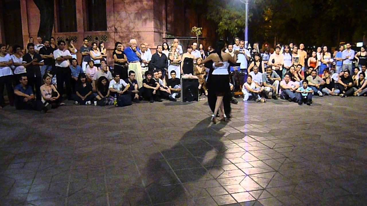 Raúl Choque y Julieta Qüesta bailan Nobleza de Arrabal en Córdoba 2012 (Di Sarli)