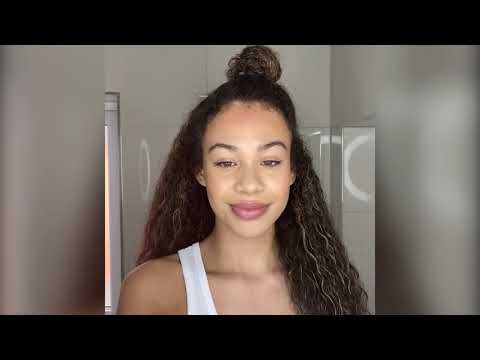 Plaukų iššukavimą lengvinanti priemonė Tangle Teezer Detangling Purškiklis Thick/Skirtas garbanotiems plaukams Hair, storiems, garbanotiems plaukams, 150 ml video