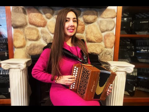 CASTLAUGCCW - Cherry Castagnari Laura Diatonic Button Accordion GC MM 21 8 $2999