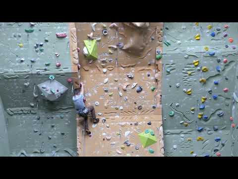 ÜBERHANG KLETTERN: onsight Versuch 7a+ von Maximilian und Technik Trailer