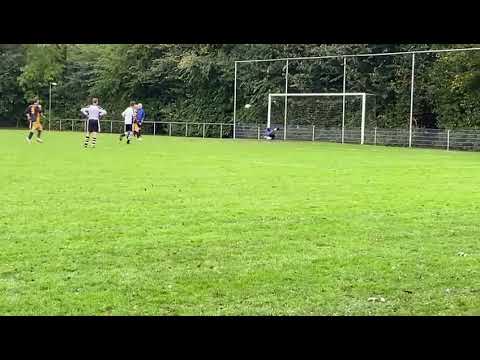 Jeffrey van der Werf pakt penalty sc Bolsward 6   SDS 4 30 10 2021