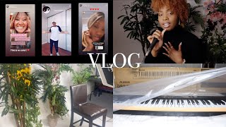 VLOG| I Have Fans!!! Unboxing New Gear & Filming A Live Concert Session