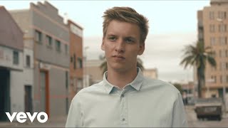 Musik-Video-Miniaturansicht zu Blame It on Me Songtext von George Ezra