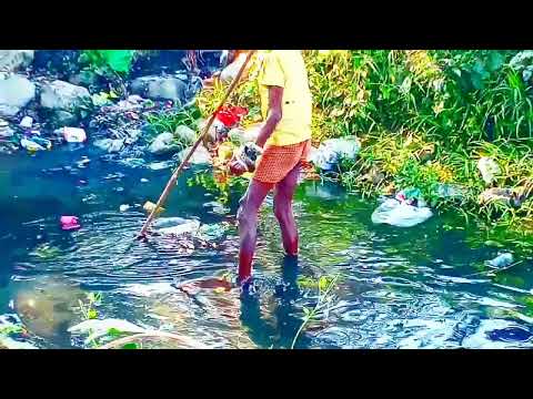 shinak }   [  jip] ,,,halp ,you [frins]