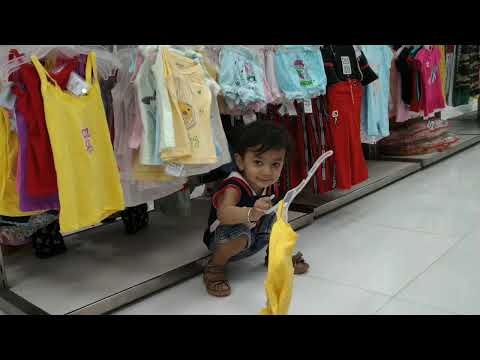 Lakshya kid shopping in 2015, April for his sister Preesha #preeshagupta #shopping