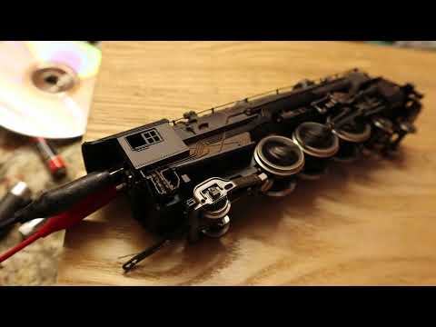 Lok mit Klemmem am Motor läuft..