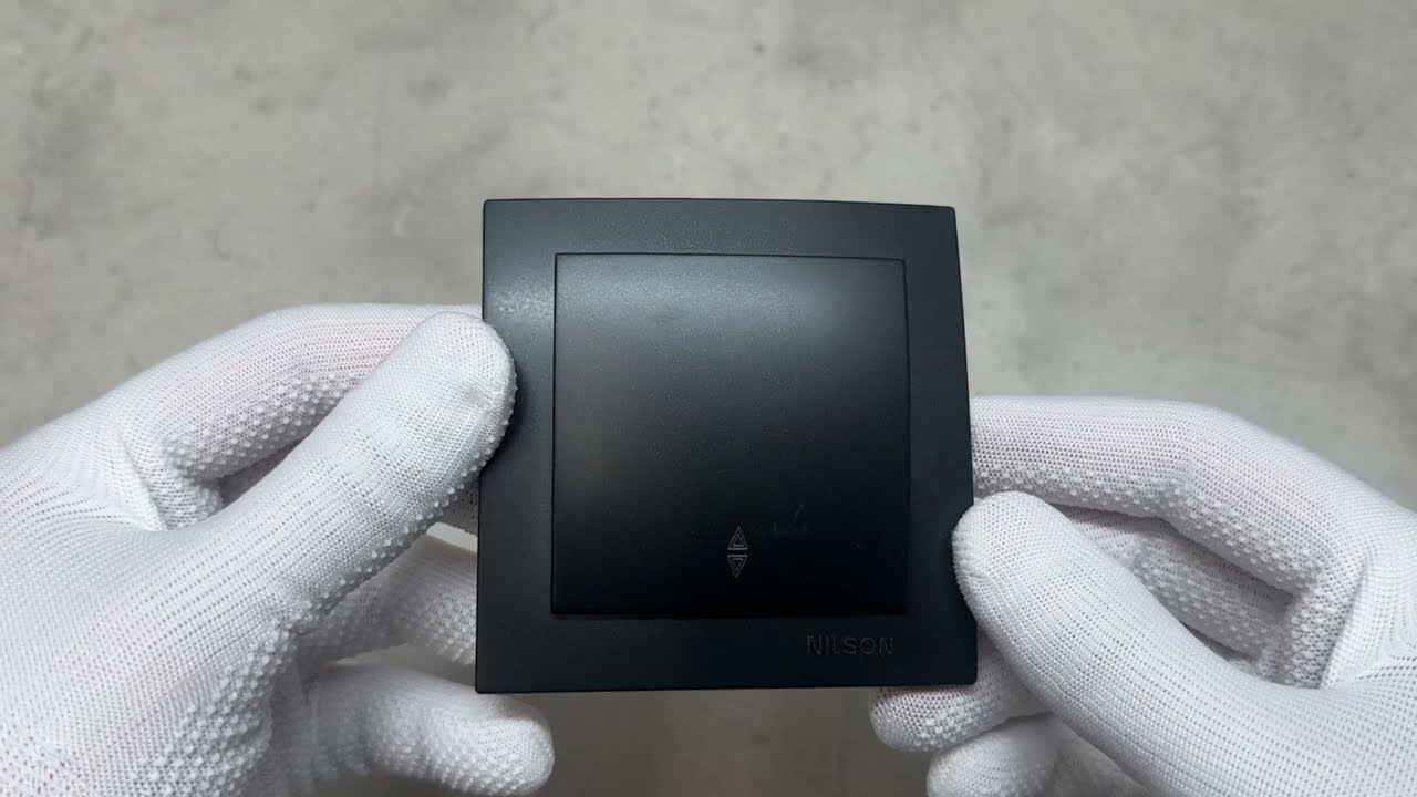 Выключатель проходной одноклавишный NILSON Touran черный матовый 24381007