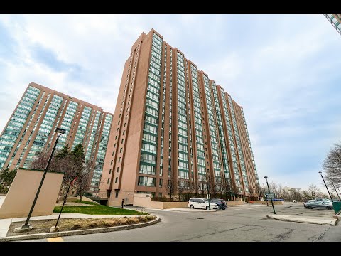 Real Estate Property | Home tour Toronto Canada | 145 HILLCREST AVE Mississauga, Ontario