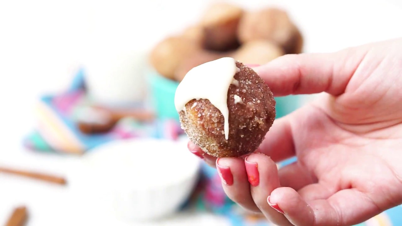 Cinnamon Sugar Donut Muffins // Real Housemoms