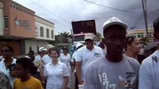 preview picture of video 'Marcha Dia de la Biblia, La Romana 4, Gente de Mahanaim'