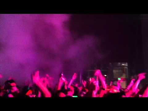 Alvaro - Make The Crowd Go @ FreakNight 2012 Laidback Luke Playing