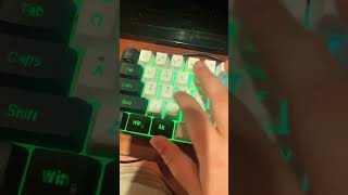DO NOT BUY THIS KEYBOARD!#ducky keyboard #trend #trendingshorts #youtubeshorts #youtube
