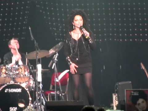 08 - Bílá Lucie - Lucerna 8.4.2011