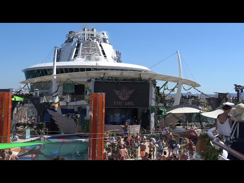 The Ark Cruise - Ronald Molendijk