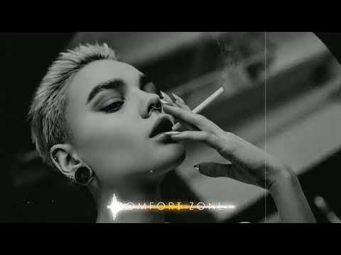 Kvinn | A Tale Of Two