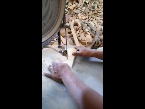 PEMOTONGAN DENGAN BAND SAW