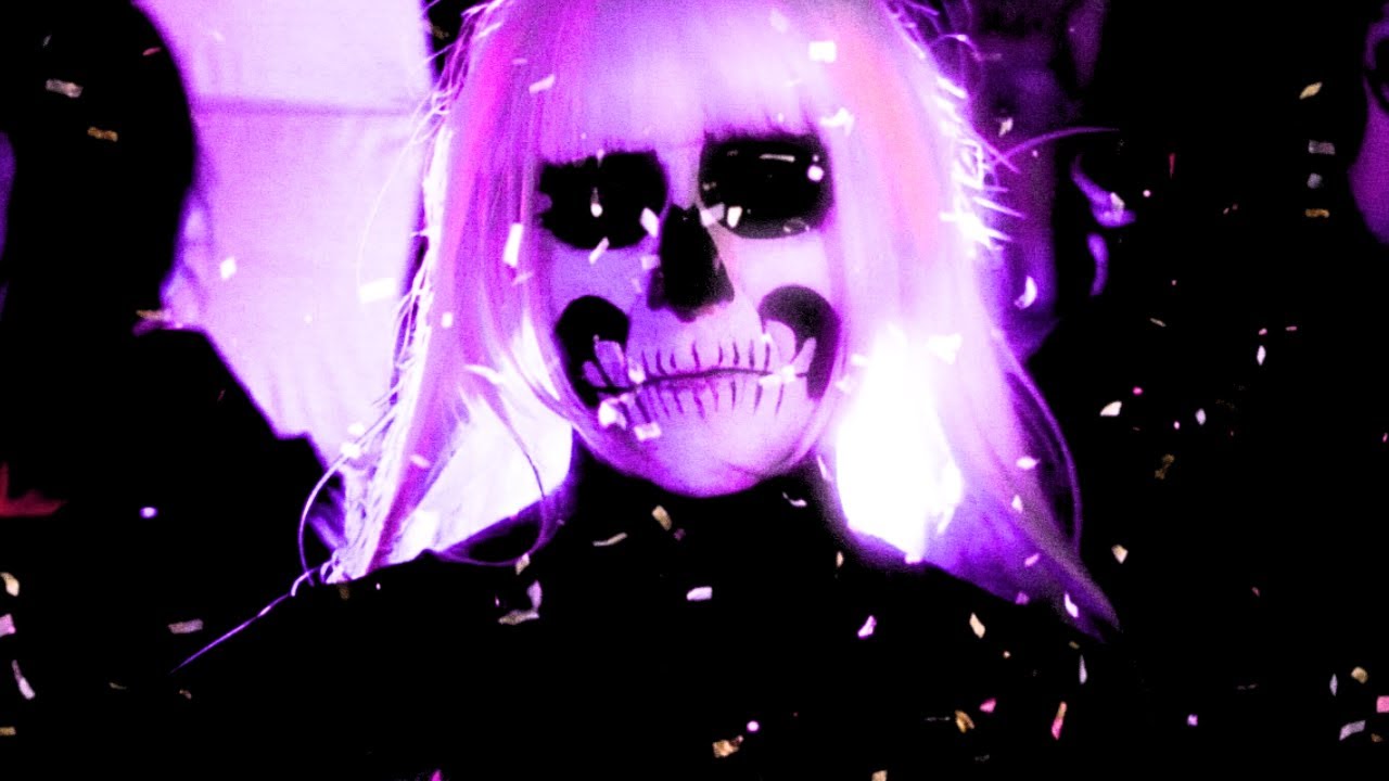 Mgły – „Za bardzo chcę”. Gdy potrzeba bliskości staje się pułapką