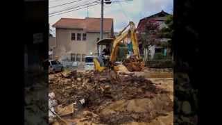 preview picture of video 'Hiroshima Landslide Volunteer Clean-up #DirtyBootsChallenge'