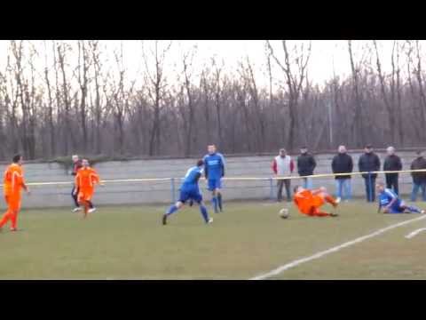 Kopie von ASV Nickelsdorf gegen ASV Neufeld 2:5 (2:2) - Foul an Baumgartner Marco