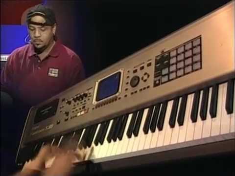 Roland Fantom-S88 88-Key Sampling Workstation Keyboard 2004 - Silver image 14