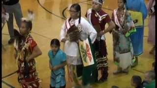 preview picture of video 'Ponca City Native American Dancers at Trout Elementary'
