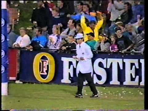 Brisbane Bears v West Coast round 5 - 1992 AFL thriller. Closing minutes