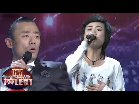 Girl receives a STANDING OVATION for her unique voice! | China's Got Talent 2011 中国达人秀