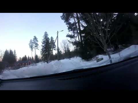 kun tunari ajaa autolla