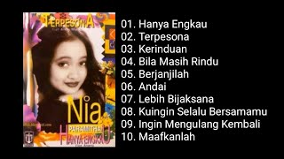 Download lagu Nia Paramitha - Hanya Engkau (1996) mp3