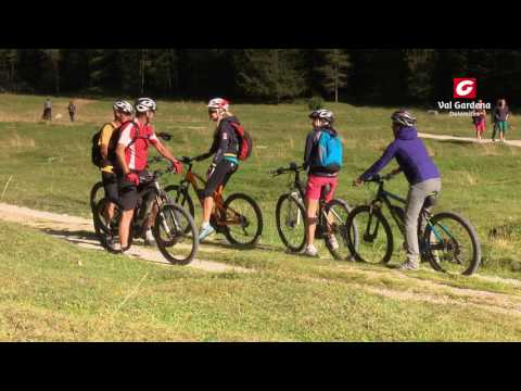Bosch E-Bike ride in the Dolomites | Val Gardena Gröden
