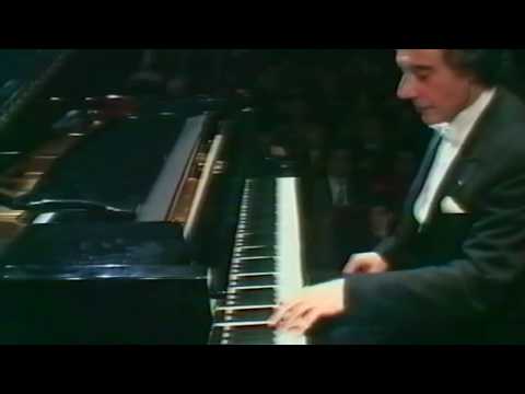 Theme from Mission Impossible played by Lalo Schifrin (1995)