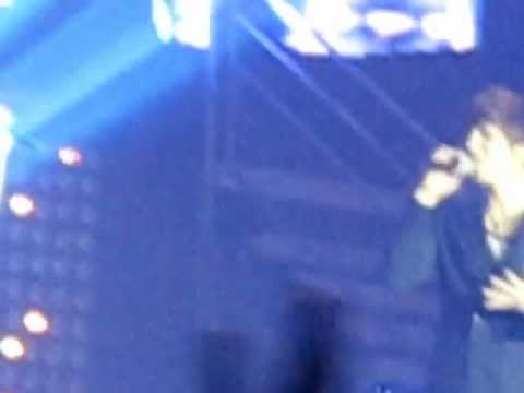 Music bank in paris : soohyun and hyorin ! ( love always find the reason )