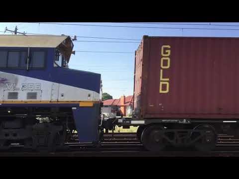 VL360 and VL356 lead the Maryville through Westall April 20  2018,13:45