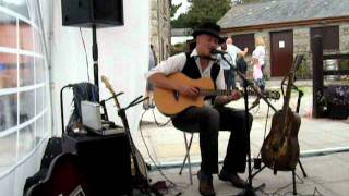 Tom Dale sings &#39;River Rat Jimmy&#39; (Kelly Joe Phelps)