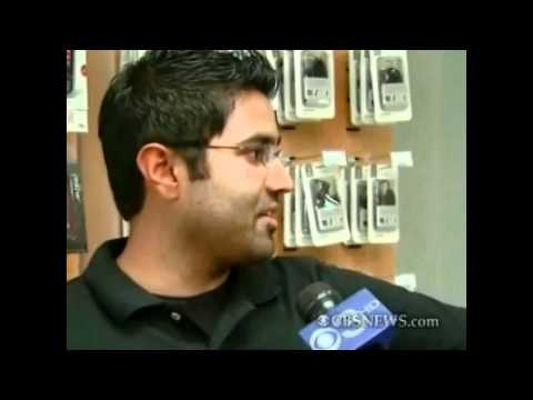 CBS News The Feed - Deer destroys Sprint store