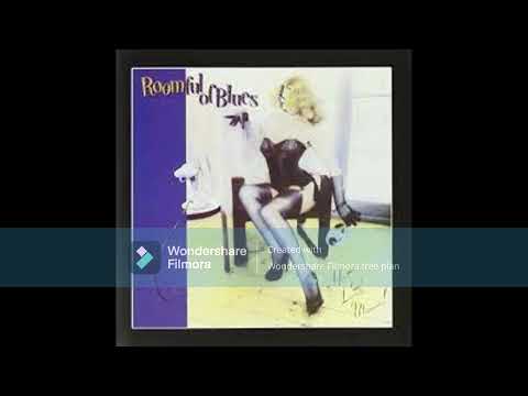 Two bones and a pick - Roomful