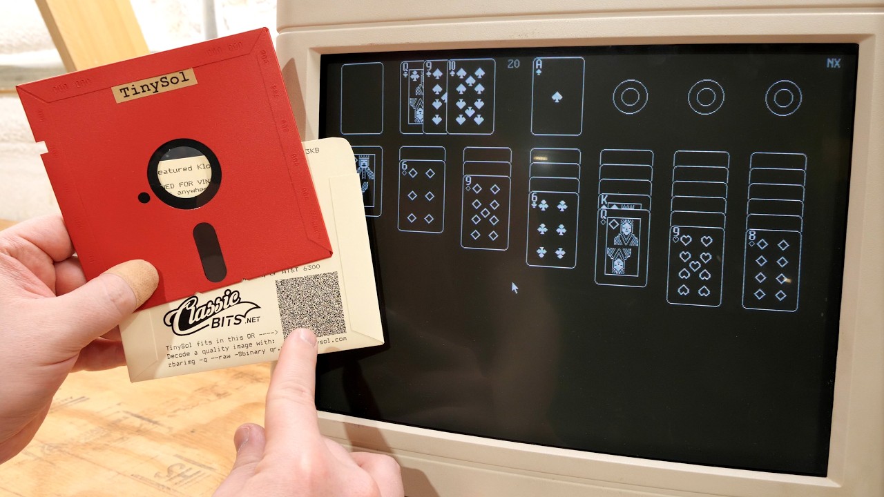 3KB MS-DOS Solitaire game can load from QR code! TinySol