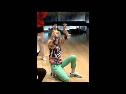 2NE1 - Do You Love Me Dance Practice (Dara Ver.)