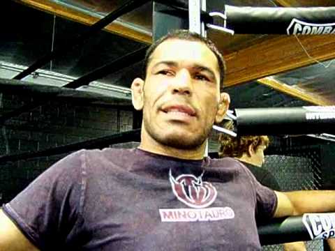 MMA superstar 'Minotauro' Nogueira - 2009-08-22