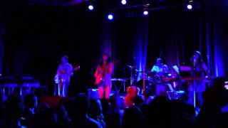 Thao and the Get Down Stay Down- &quot;Holy Roller&quot;