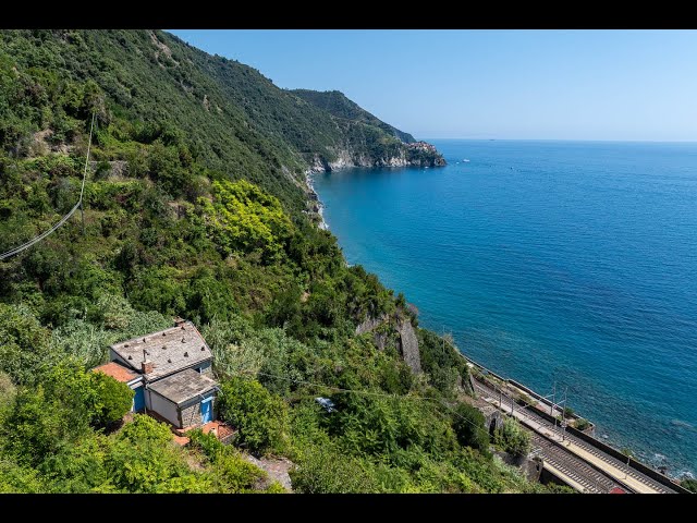 IL MULINO DI CORNIGLIA - SOPRA LA STAZIONE