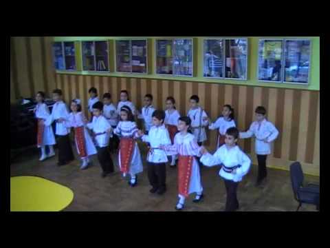 08 aprilie 2011 - dansuri populare - Hora mare - Premiul I - Calatori prin traditii, Constanta 2011