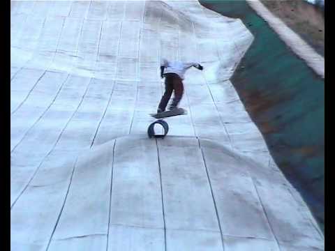 SnowBoarding BackSide 180 on FrontSide 360 off (rail 1 trick)