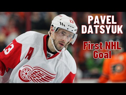 Pavel Datsyuk #13 (Detroit Red Wings) first NHL goal Oct 30, 2001 (Classic NHL)