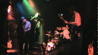 Nicole Rae and The Traveling Suitcase - All My Friends Are Dead (live @ Cranky Pat's)